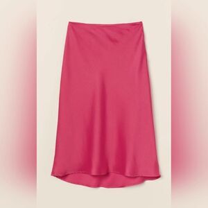 NWOT LIV los angeles Pull on flare skirt